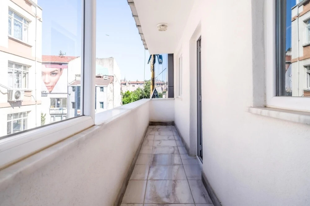 Flat w Balcony 10 min to Uskudar Coast