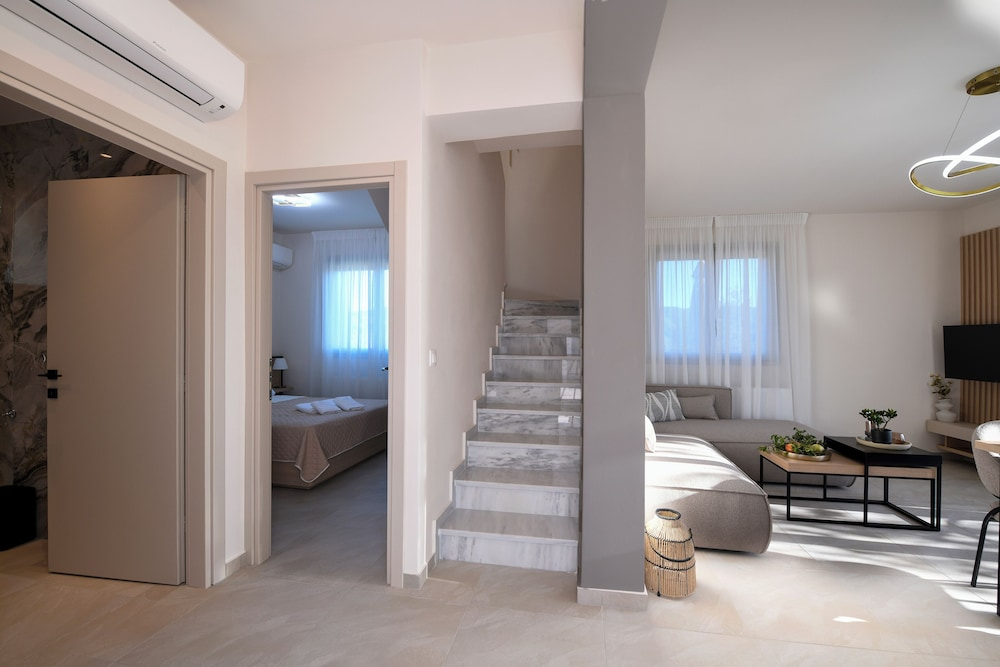 Golden Gaia Villas