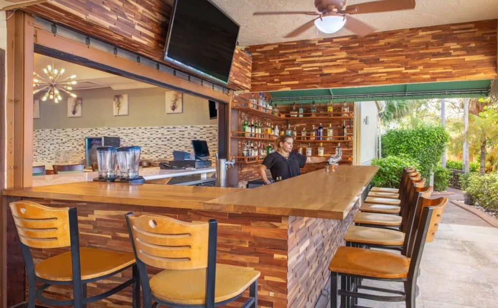 Holiday Inn & Suites Boca Raton - North