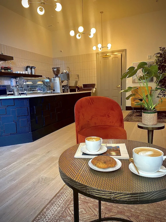 Harlow Hotel