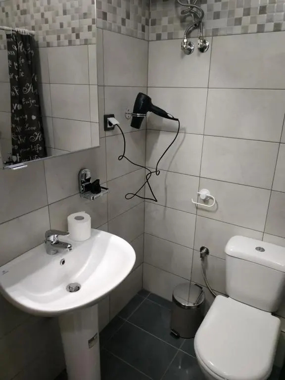 G M 4 ROOMS KENTRO in the heart of the city