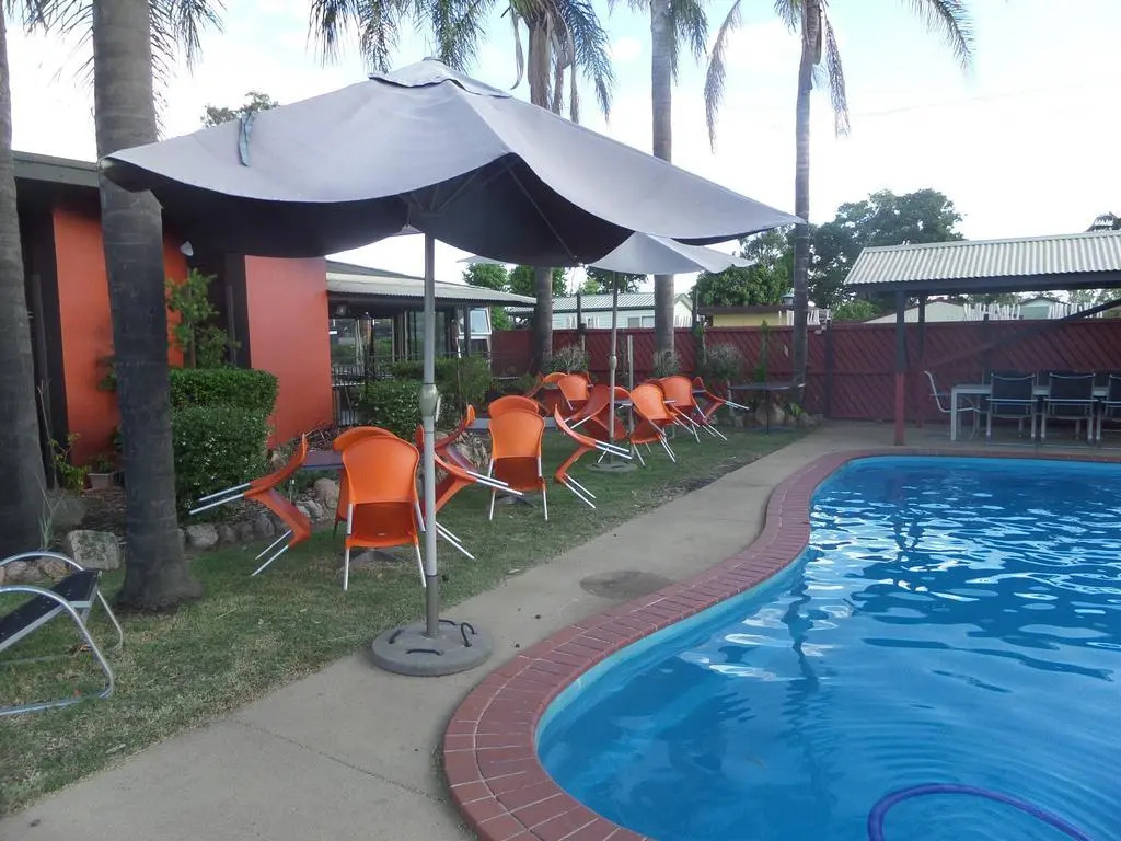Motel Oasis