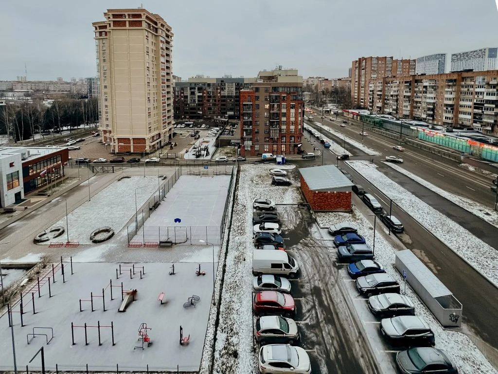 Четыре угла на Максима Горького 157