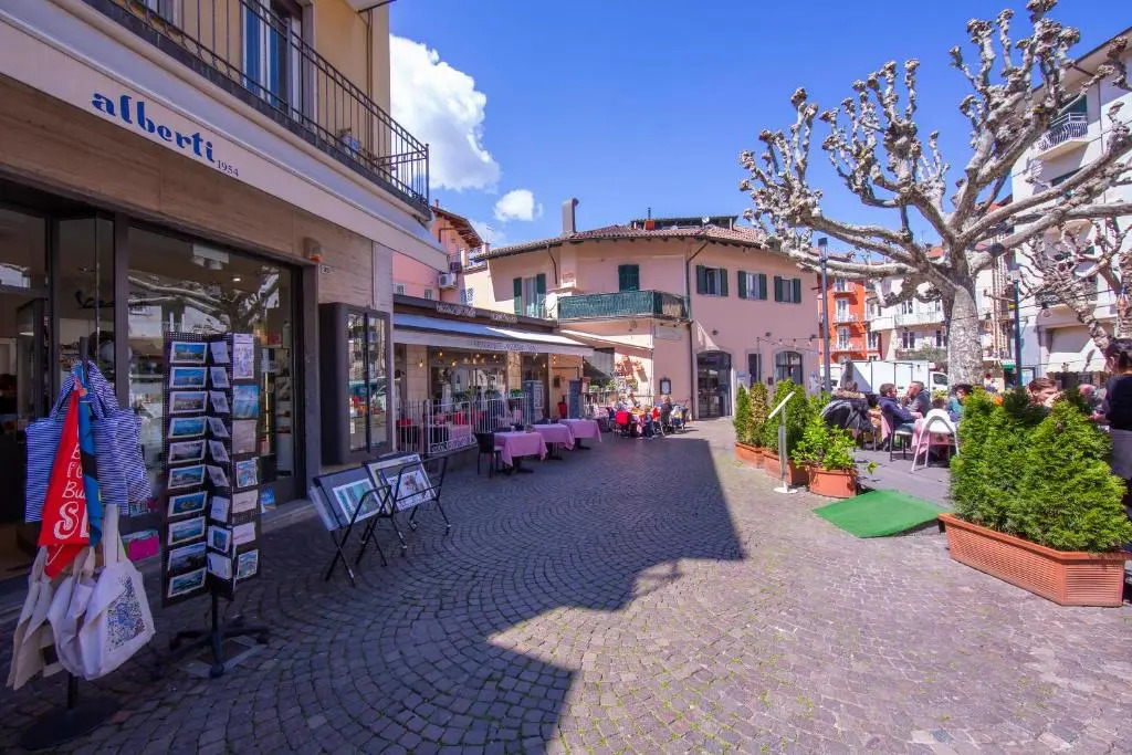 The Modern Apartment In Stresa