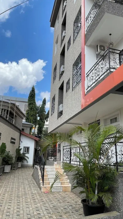 Marcy Suites Bastos