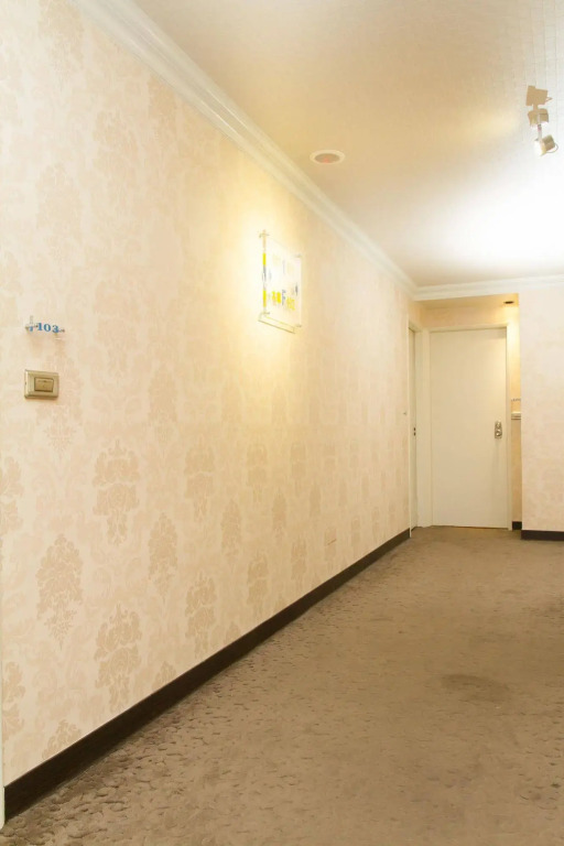 Good Life Hotel