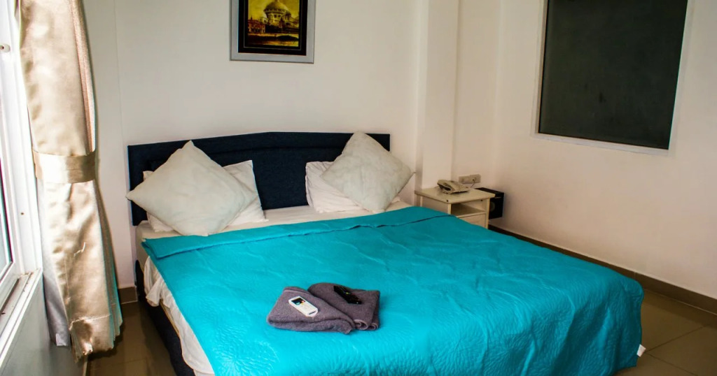 W-9 Hotel