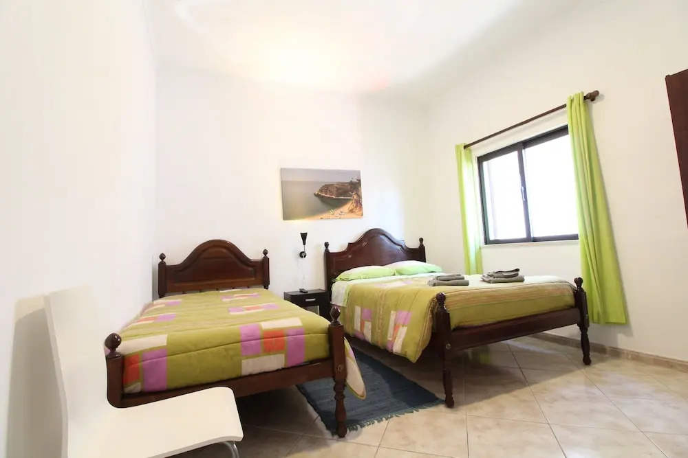 Casa dos Amados by Seabra