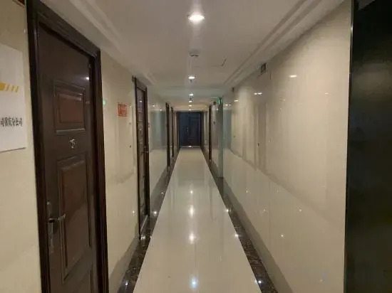 Yushe Apartment (Chongqing Ranjiaba Longhu Yuanzhu Branch)