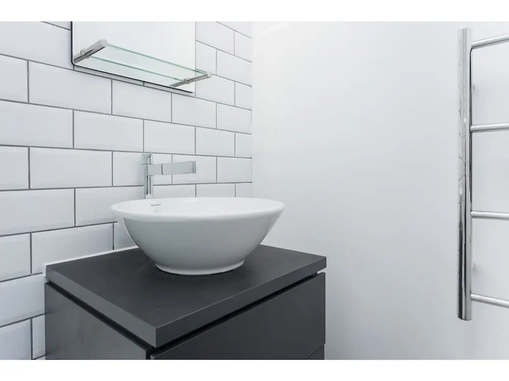 Modern, Brand New Townhouse in Bath