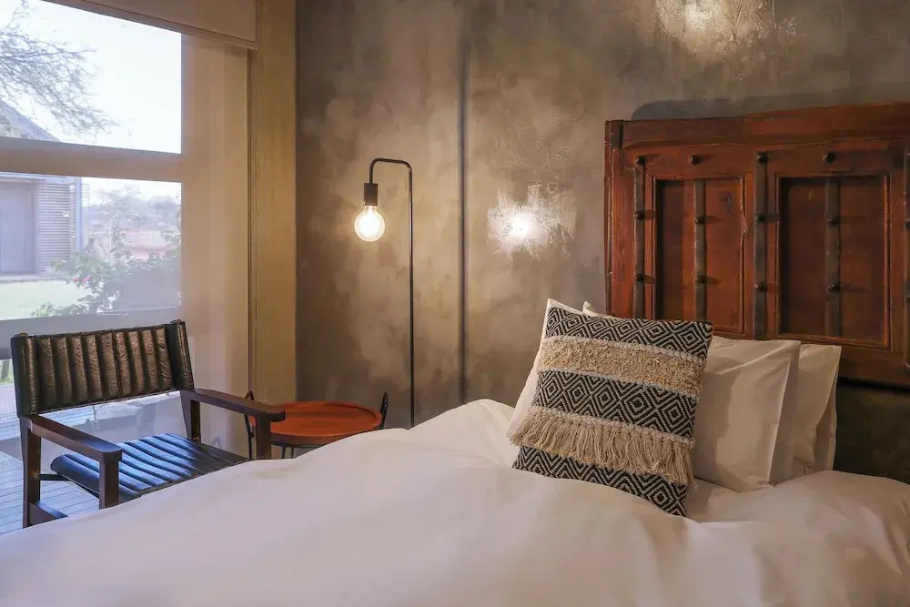 Naka Luxury Safari Lodge