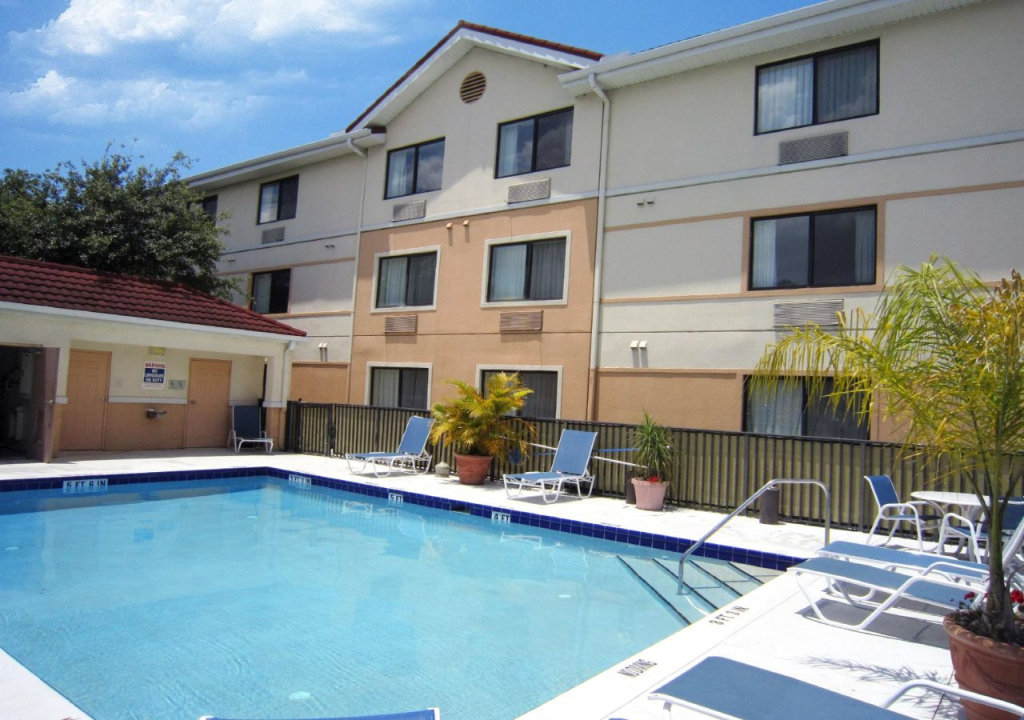 Extended Stay America Select Suites Tampa Airport Memorial Hwy