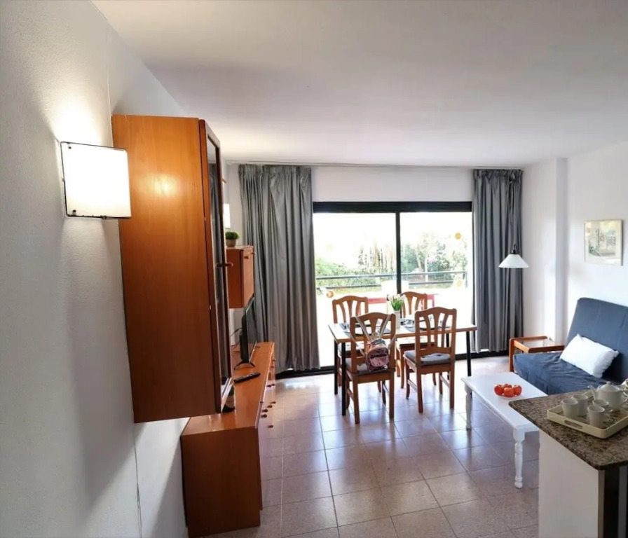 inmoBooking Cannes, con vistas a la piscina