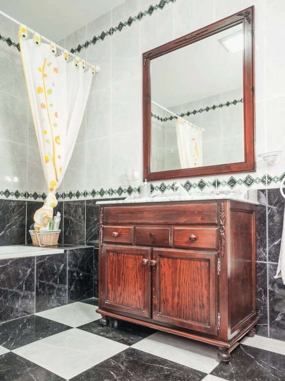 Villa With 5 Bedrooms in La Guardia de Jaén, With Wonderful Mountain V
