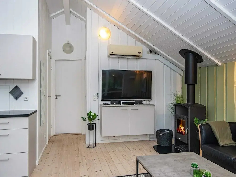 6 person holiday home in Hovborg-By Traum