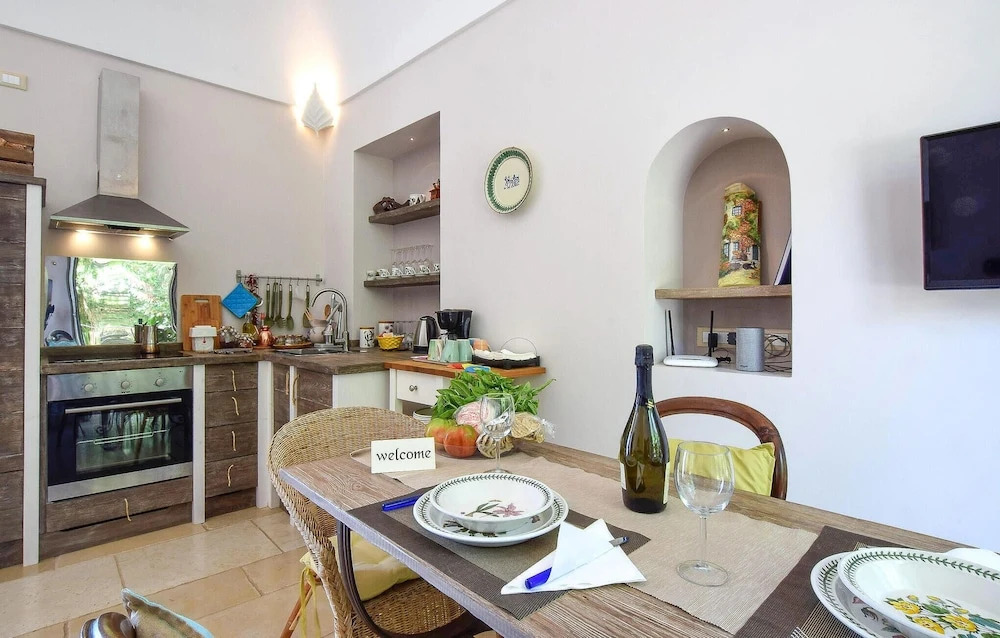 Stunning Apartment in Massa Lubrense With 1 Bedrooms and Wifi