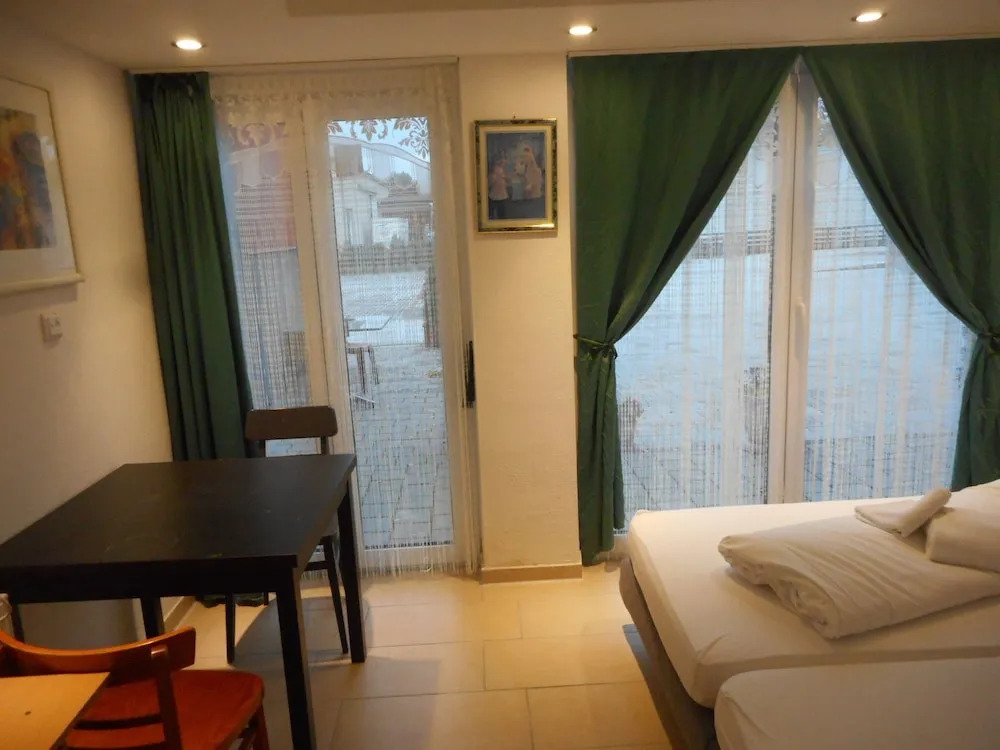 Pension Alis Augsburg