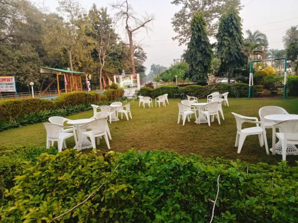 Six Seasons Resort