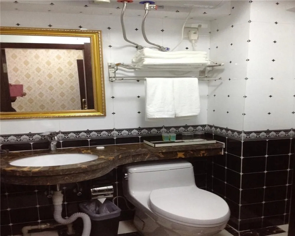 Liangyou Fast Hotel