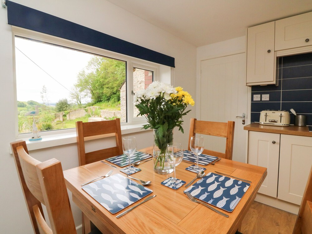 Honeysuckle Cottage