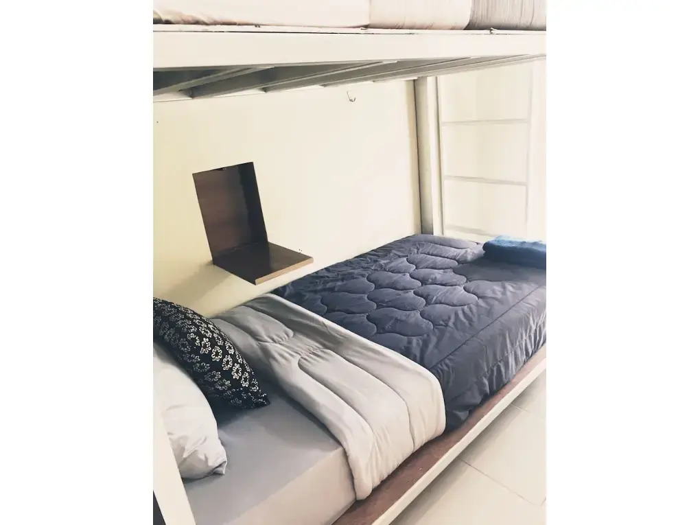 Baan Hinlad Home and Hostel