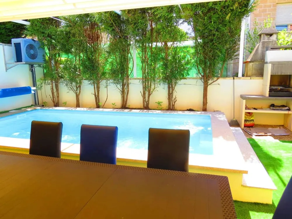 Villa With 5 Bedrooms in Porto, With Wonderful Mountain View, Private Pool, Furnished Balcony Near the Beach