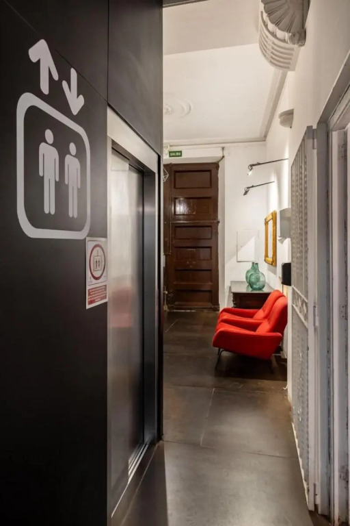 Antiguo Brondo Selfcheck-in Smart Rooms
