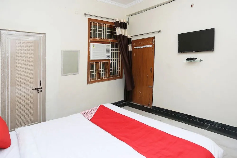 OYO 38149 Shiva Guest House