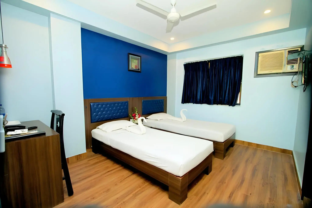 Hotel Crestwood