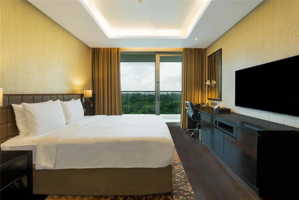 DoubleTree Suites by Hilton Bengaluru Outer Ring Road
