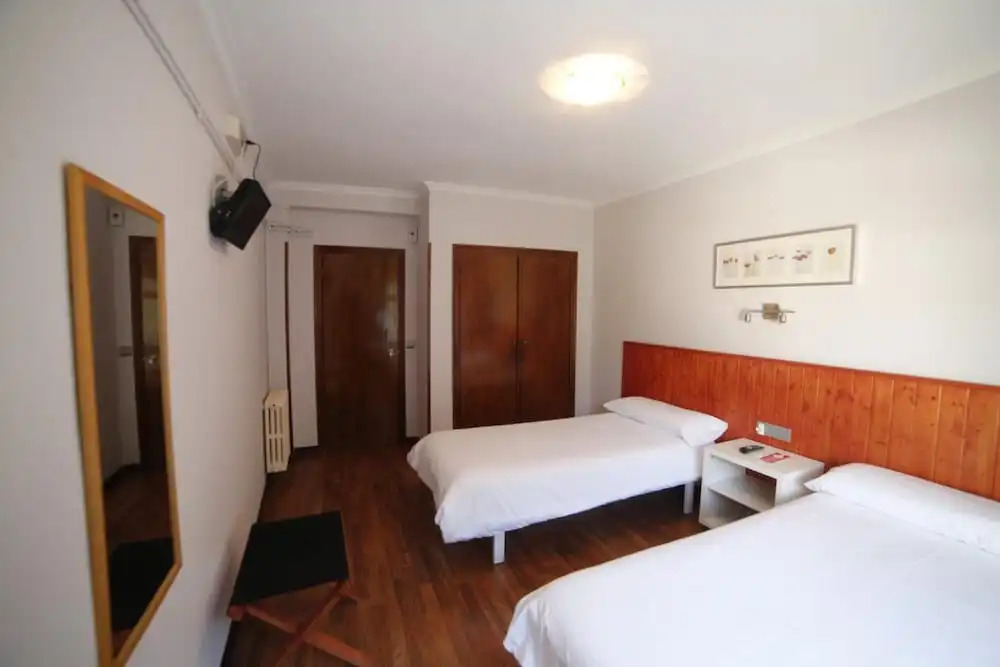 Hostal Cruce