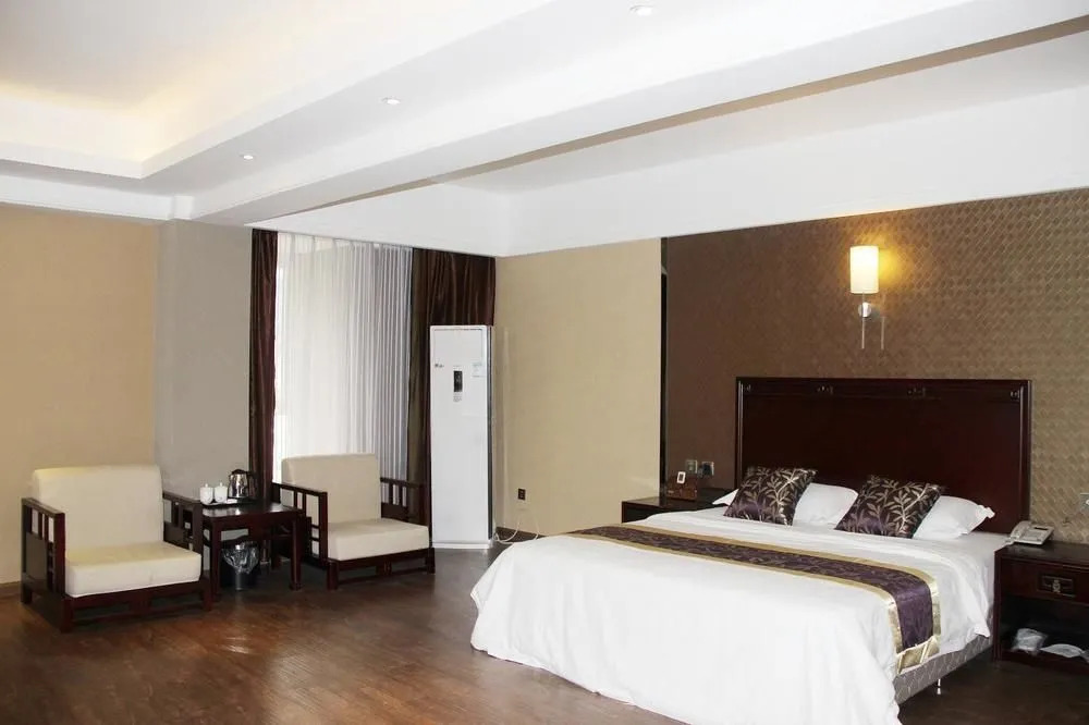 Xinyi Hotel