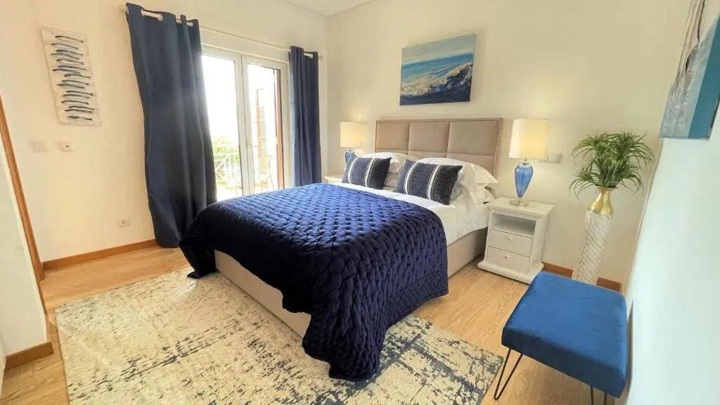 'New for 2022' luxury 3 bedroom, 'Villa Cascata', pool, close to Olhos de Agua