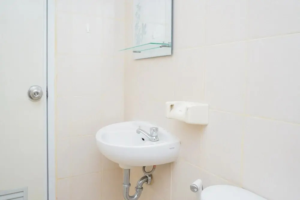 Sleek 2Br at Serpong Greenview Apartment Near BSD