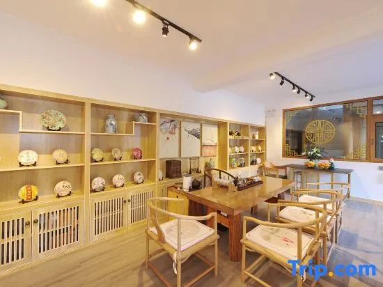 Lijiang Confession Beauty Homestay Inn