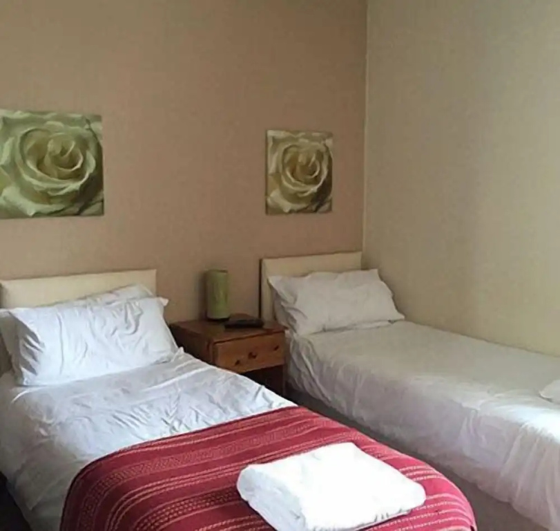 Ambrose Hotel