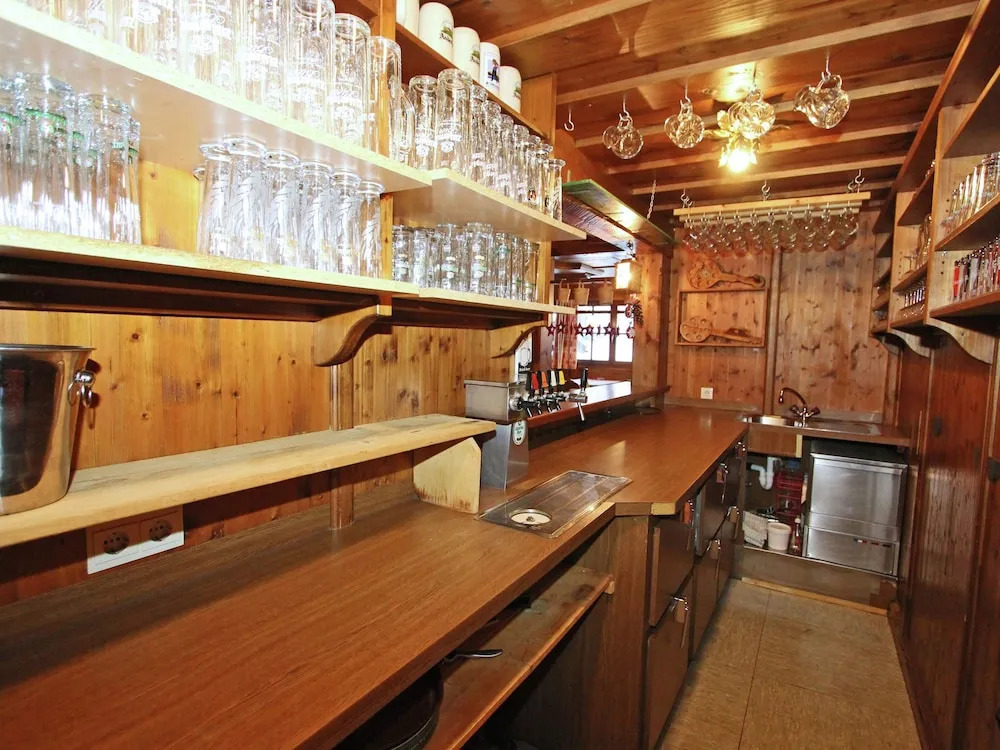 Quaint Chalet in Mayrhofen near Ski Lift