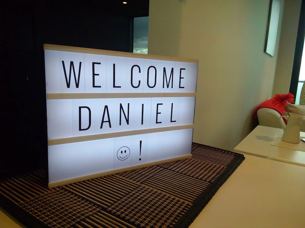 Bright and Cosy Apartment with Terrific View, Cbd