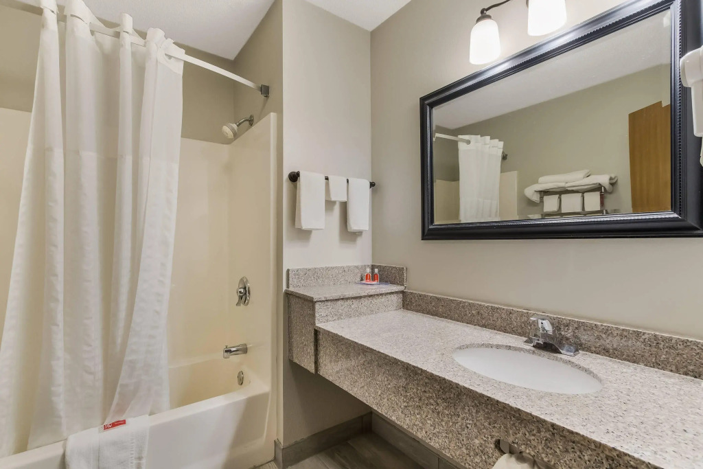 Econo Lodge Inn & Suites Yankton