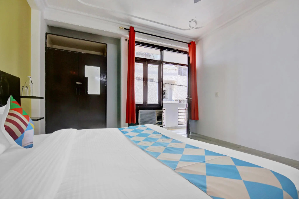 OYO 42791 Serene Stay Satbari