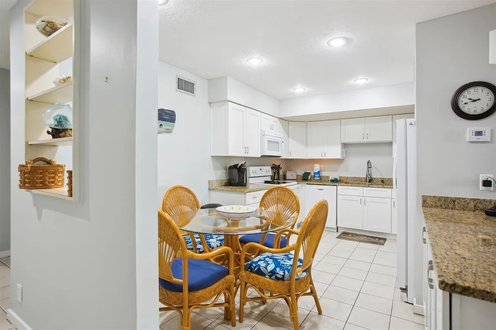 Oceanfront Gem: Elegant 3BR Condo in St. Augustine
