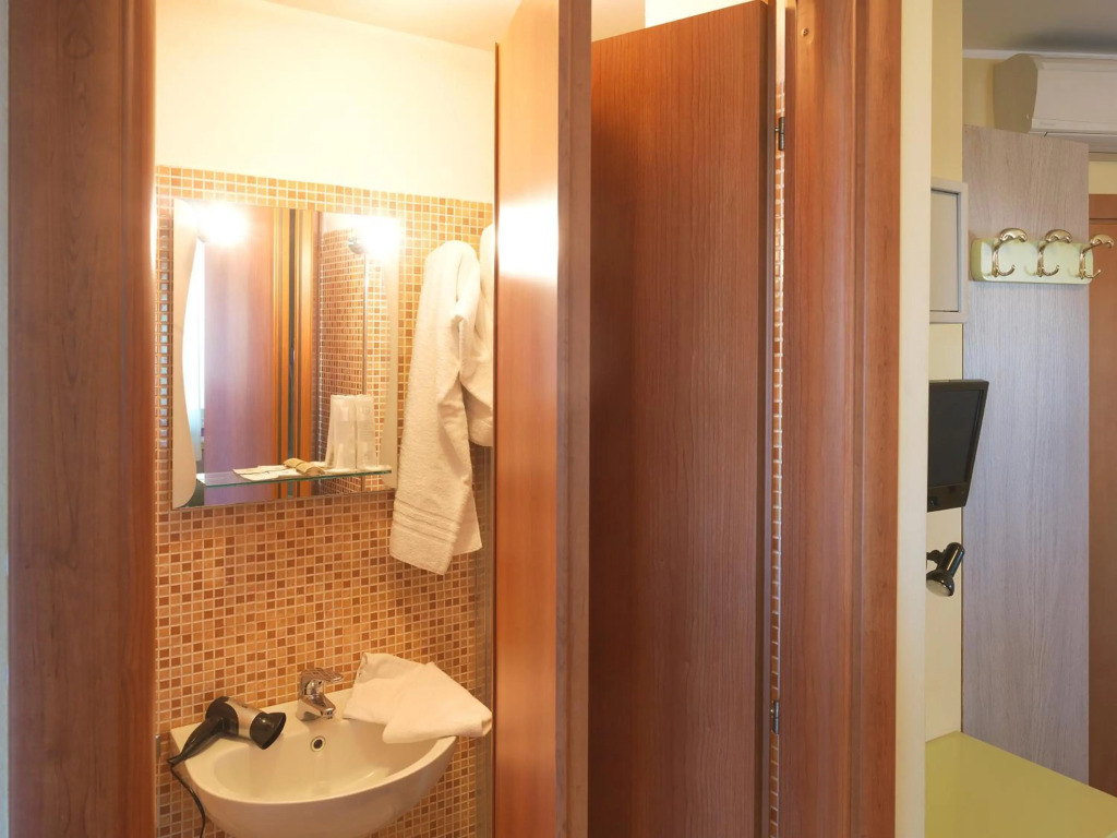Hotel Arco Romana