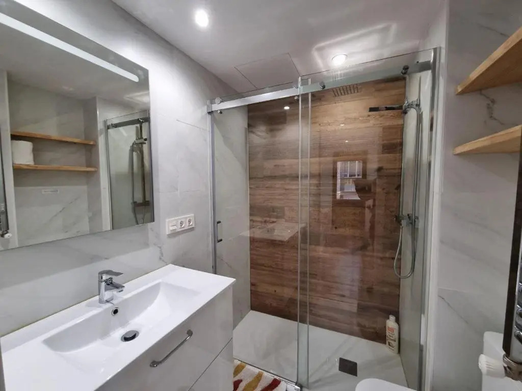102A Apartamento moderno 2 habitaciones