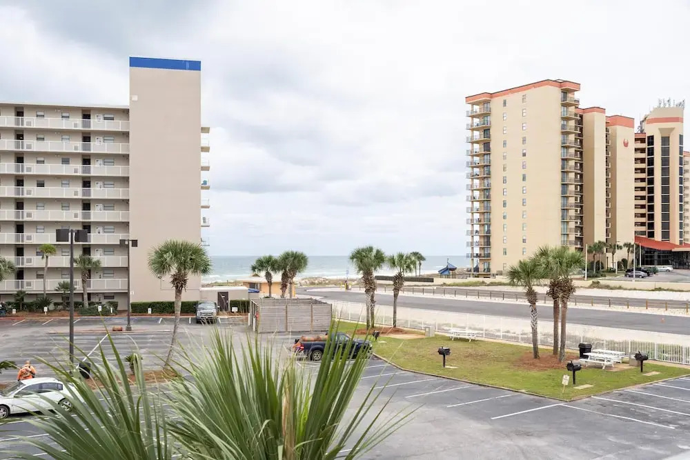 Seaside Beach & Racquet 3401