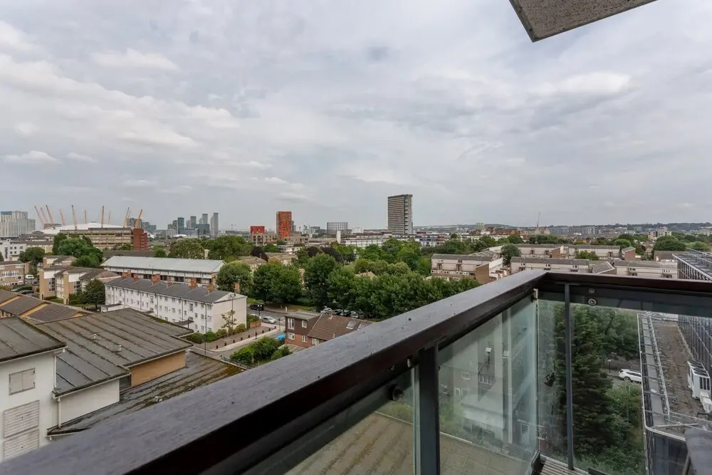 Fantastic 2 Bedroom Apartment Near Canary Wharf
