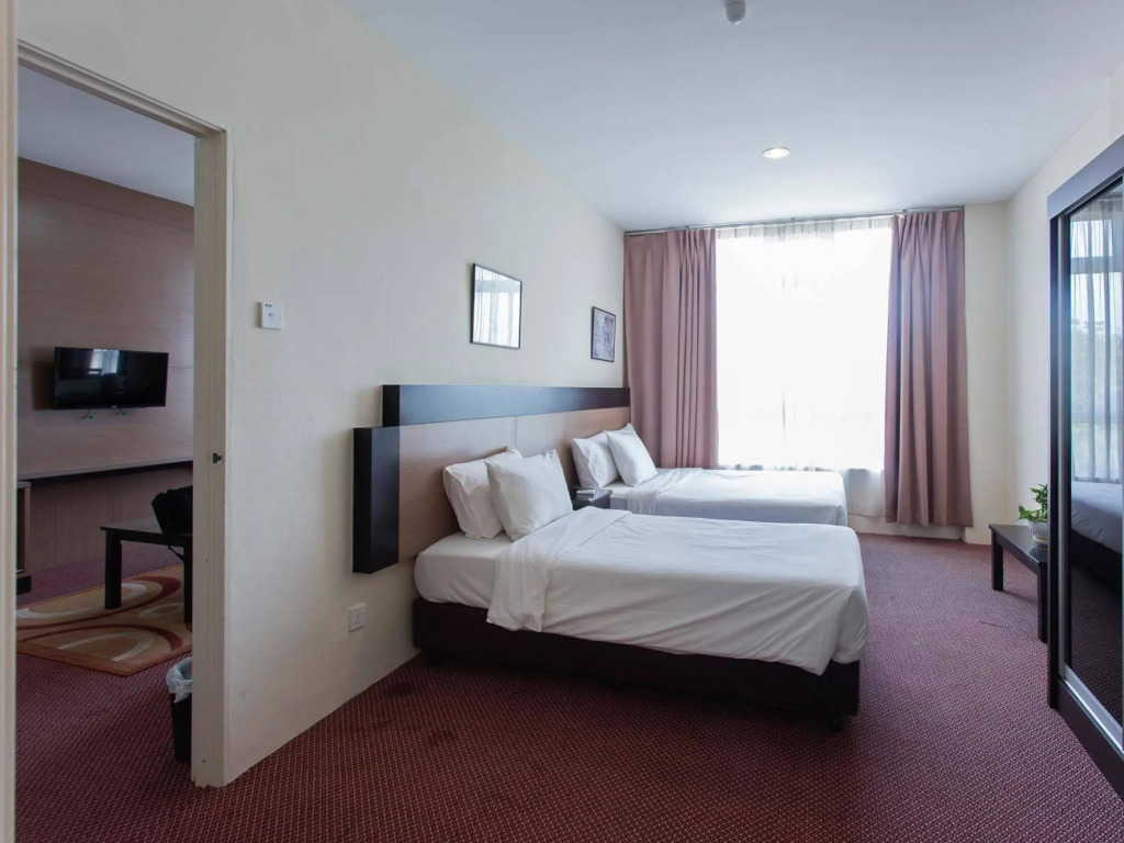 World Youth Hotel