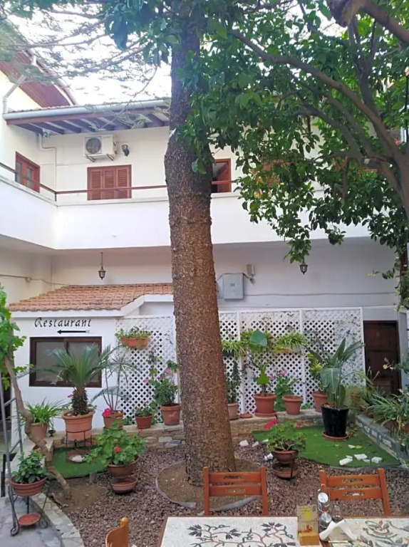 Lefkara Hotel
