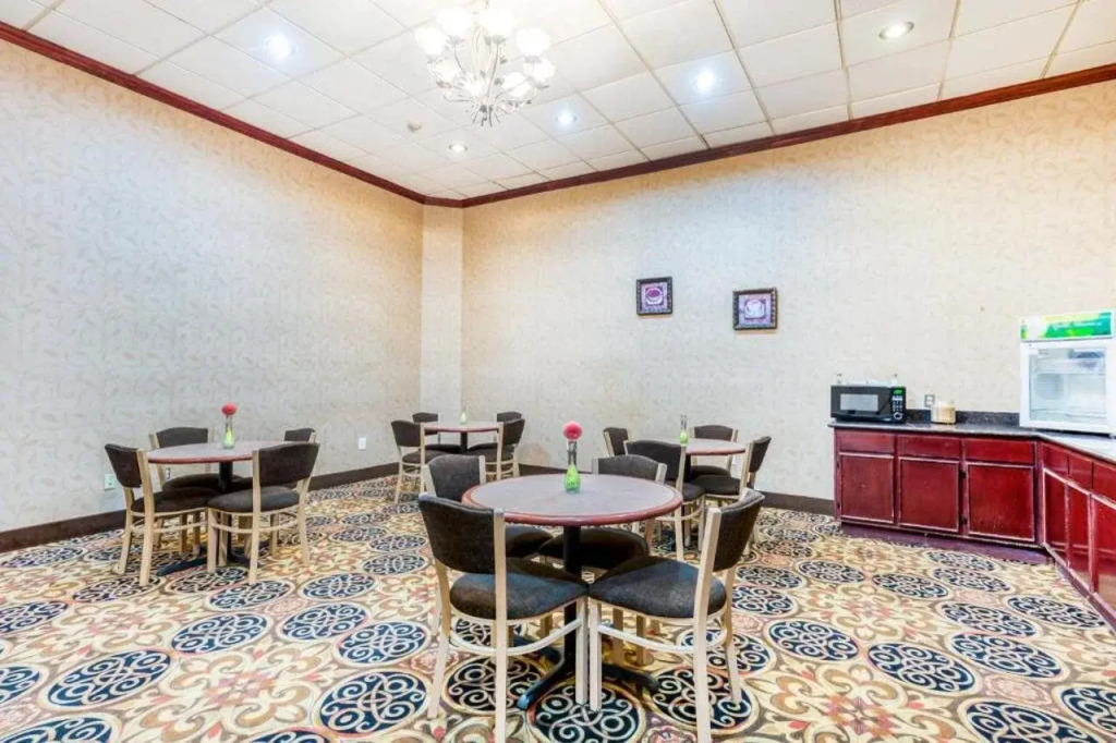 Quality Inn & Suites Nacogdoches