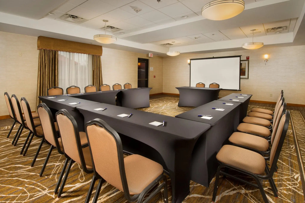 Holiday Inn Express & Suites Columbia - East Elkridge, Jessup an IHG Hotel