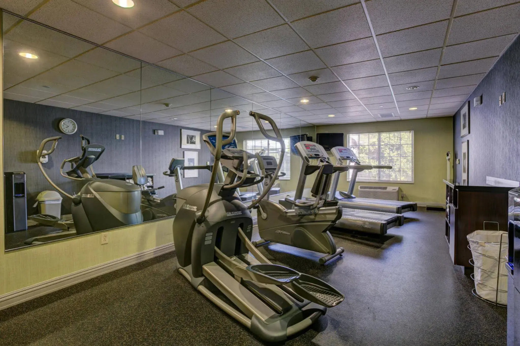 Holiday Inn Milwaukee Airport by IHG